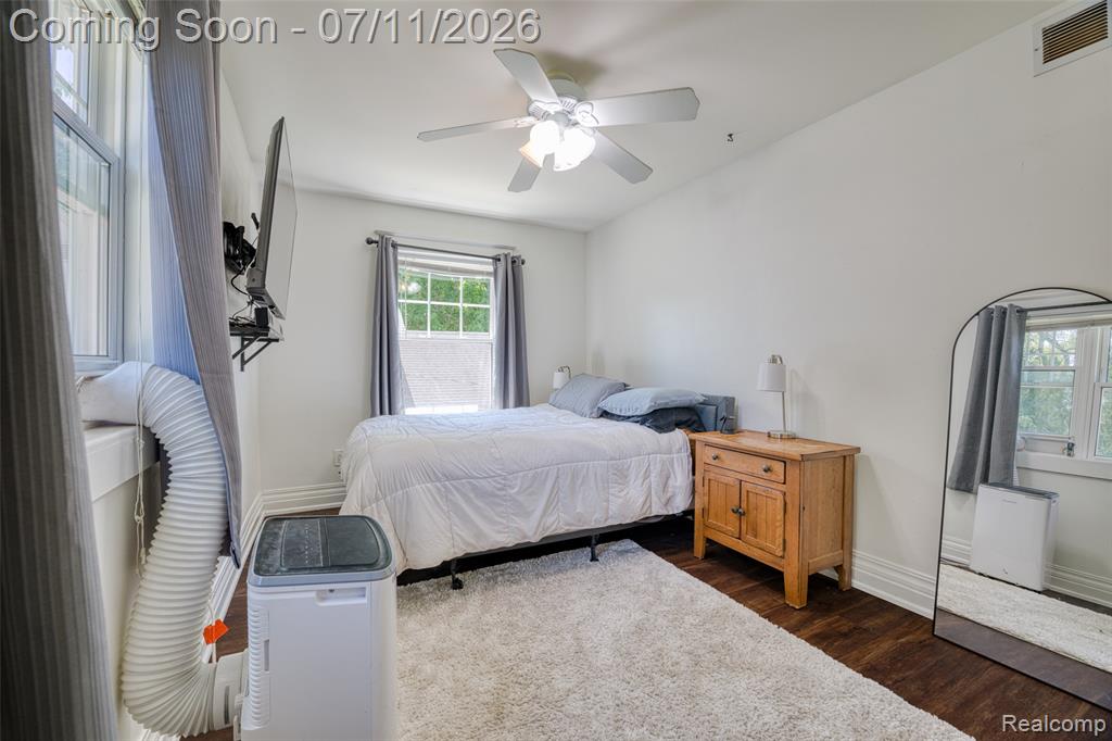 904 N Michigan Avenue, Howell, MI 48843 — Photo 28