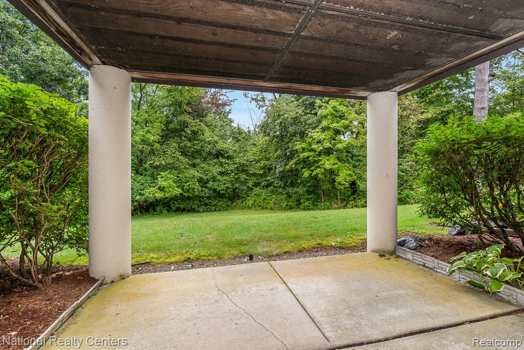 906 Wexford Way, 3, Rochester Hills, MI 48307 — Photo 24