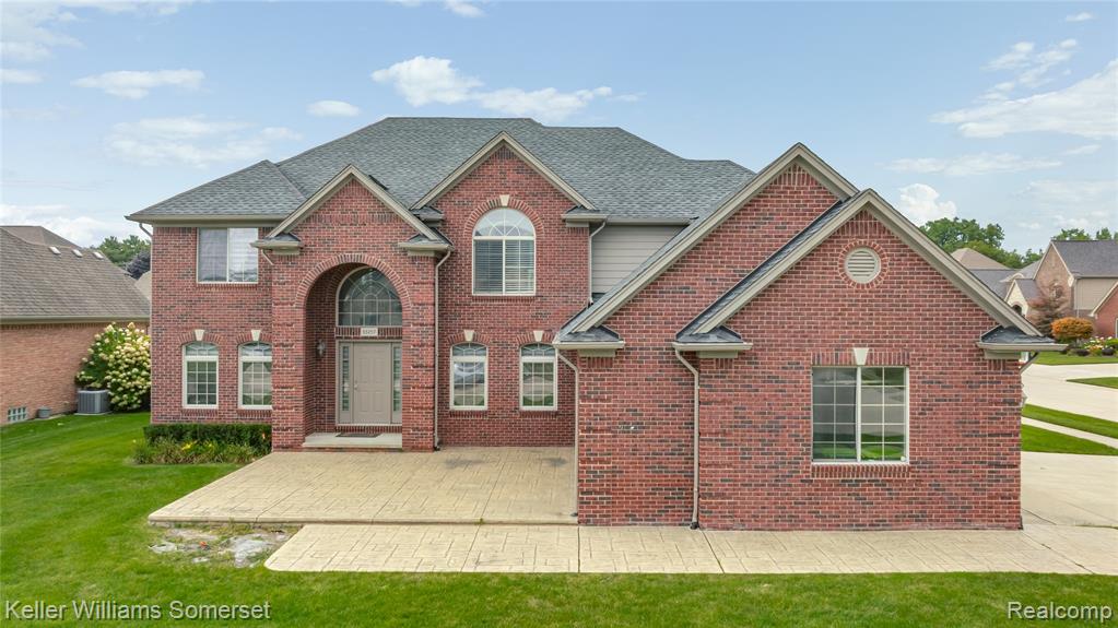 55257 Breton Woods Drive, Macomb, MI 48042 — Photo 2