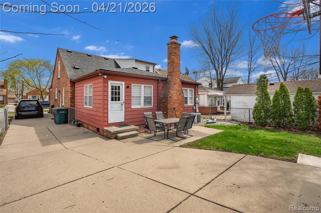 611 Highview Street, Dearborn, MI 48128 — Photo 4