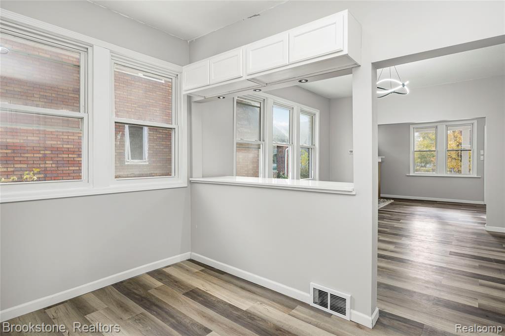 4888 Maxwell Street, Detroit, MI 48214 — Photo 15