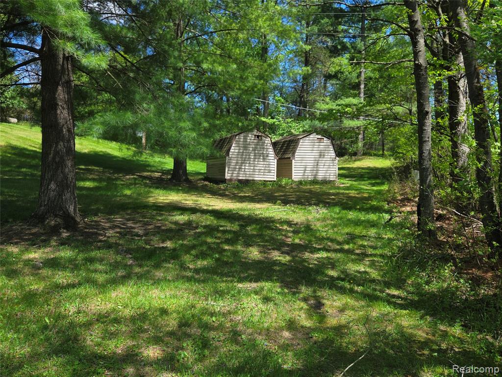 3296 Swarthout Road, Pinckney, MI 48169 — Photo 8