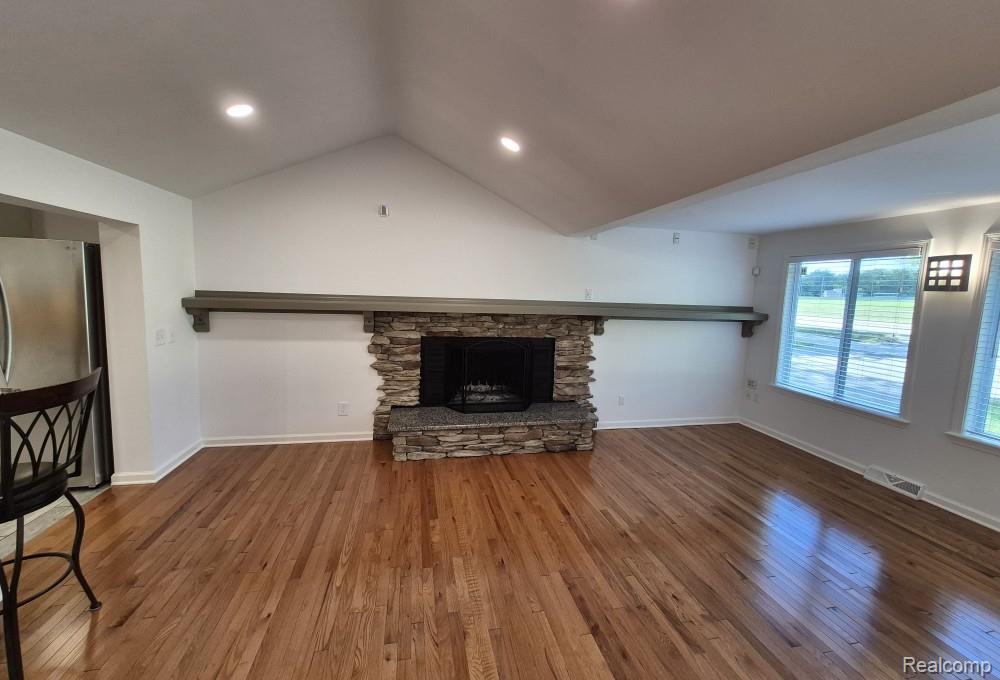 7377 Cooley Lake Road, West Bloomfield, MI 48324 — Photo 26