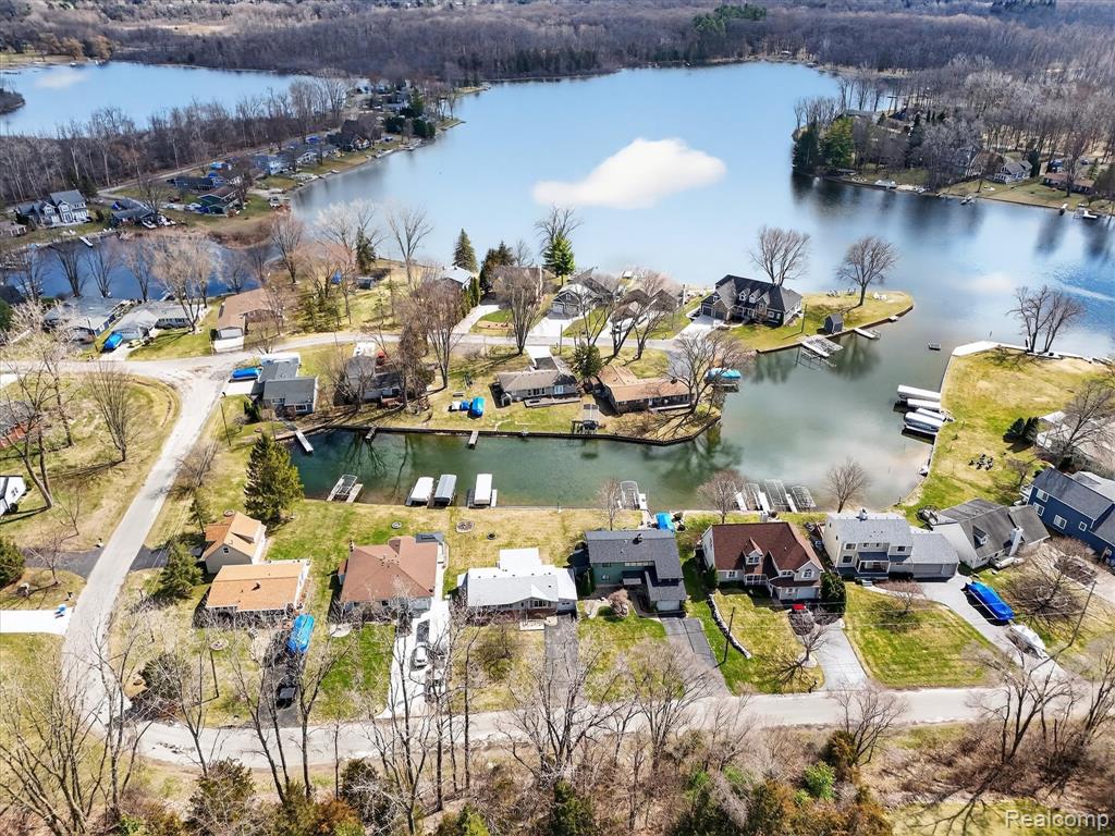 3318 Shawnee Trail, Pinckney, MI 48169 — Photo 2