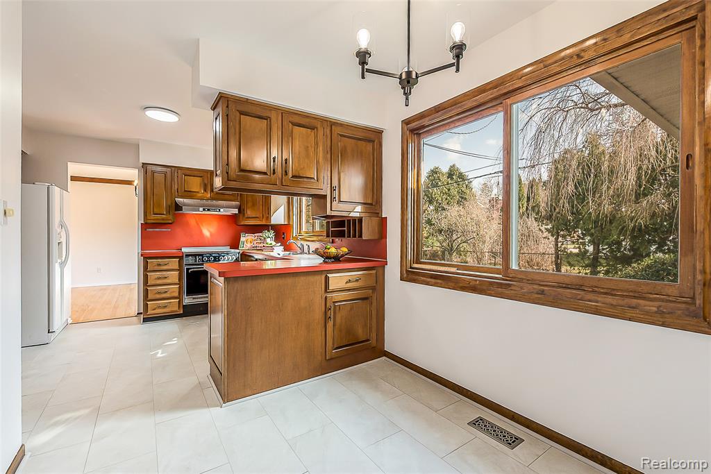 1937 Alhambra Drive, Ann Arbor, MI 48103 — Photo 18