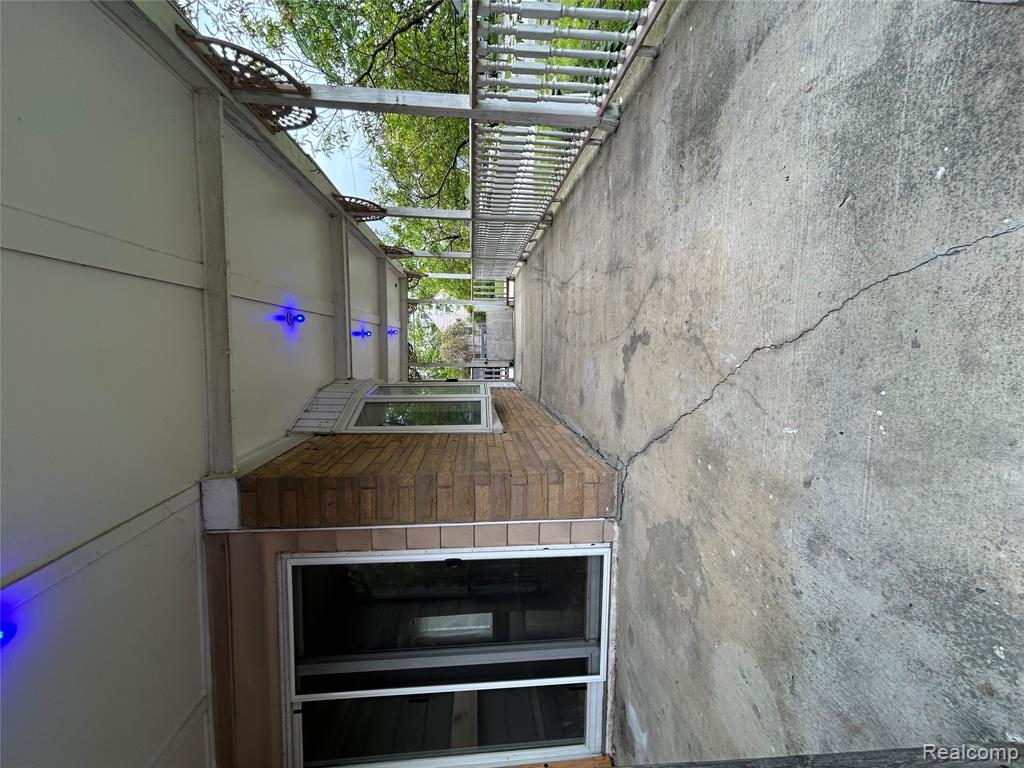 7004 Orchard Avenue, Warren, MI 48091 — Photo 5