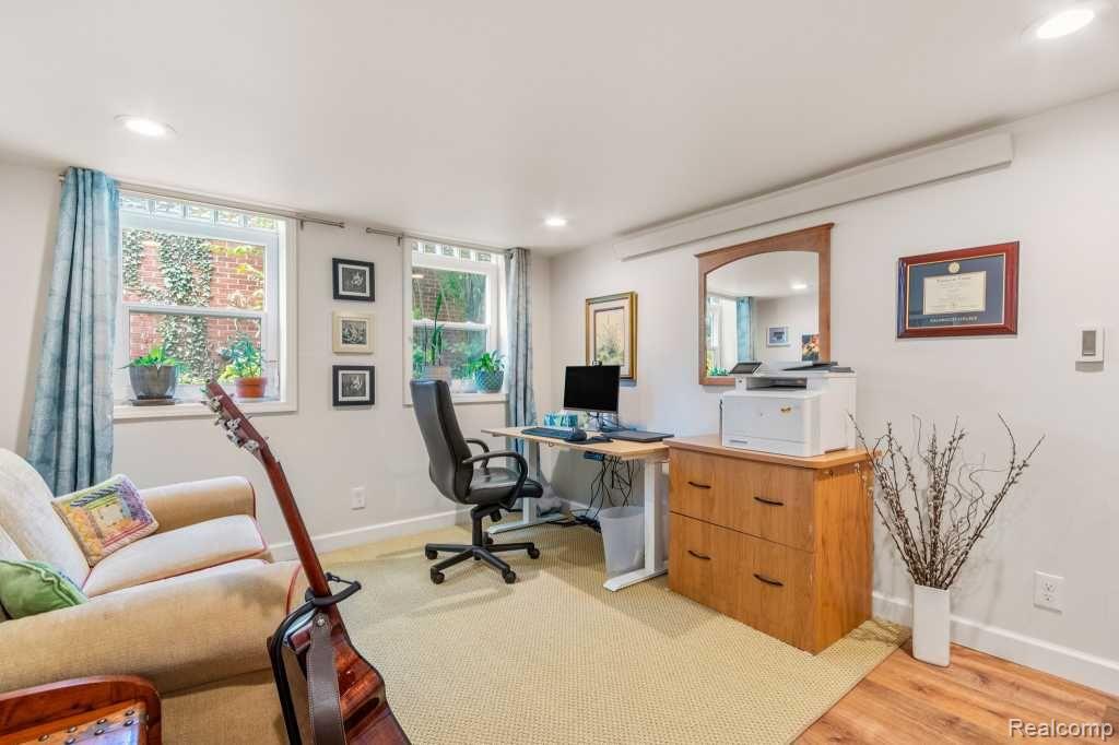 369 LARKSPUR Street, Ann Arbor, MI 48105 — Photo 26