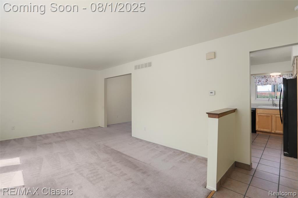 3570 Beech Drive, Ann Arbor, MI 48197 — Photo 7