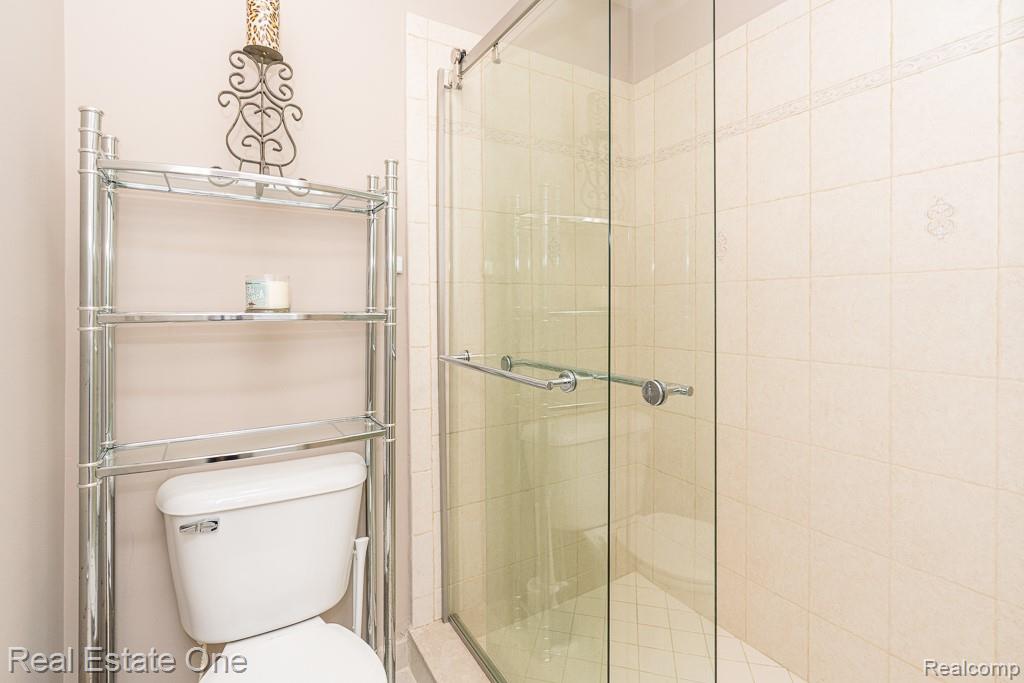 2483 Spyglass Drive, Oakland, MI — Photo 40