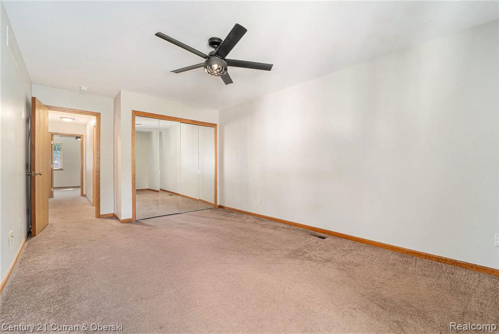 896 Saint Clair Street, Grosse Pointe, MI 48230 — Photo 21
