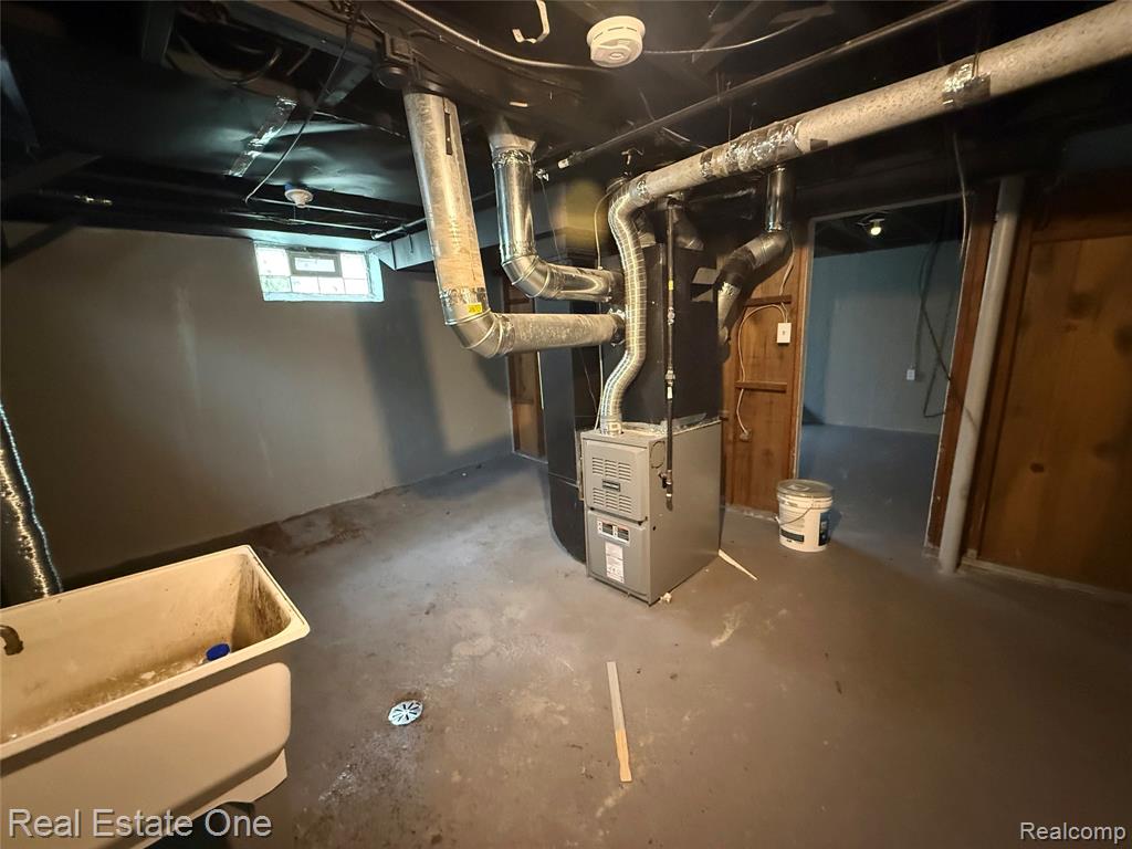 9150 Saint Marys Street, Detroit, MI 48228 — Photo 8
