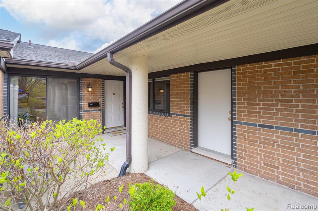 936 Wexford Way, Rochester Hills, MI 48307 — Photo 4