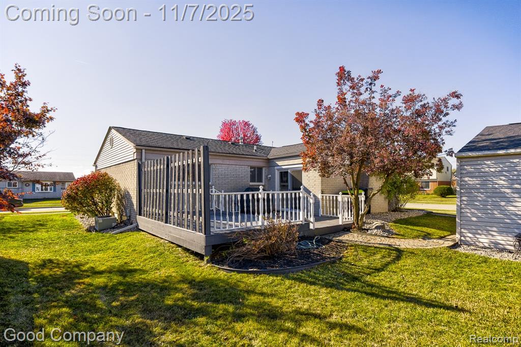 583 Manchester Street, Madison Heights, MI 48071 — Photo 35