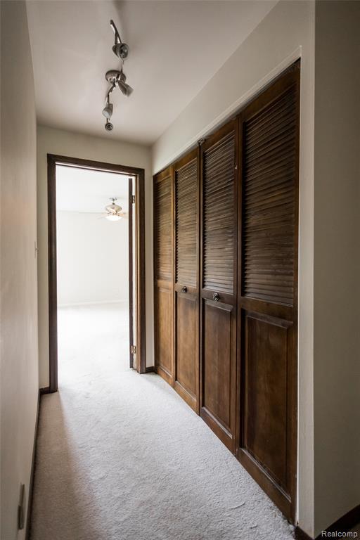 7118 Pebble Park Drive, West Bloomfield, MI — Photo 36