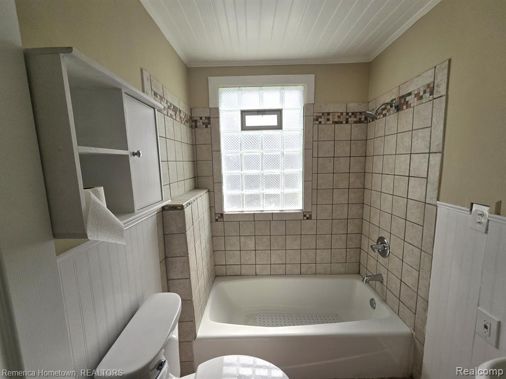 571 W Saratoga Street, Ferndale, MI 48220 — Photo 21