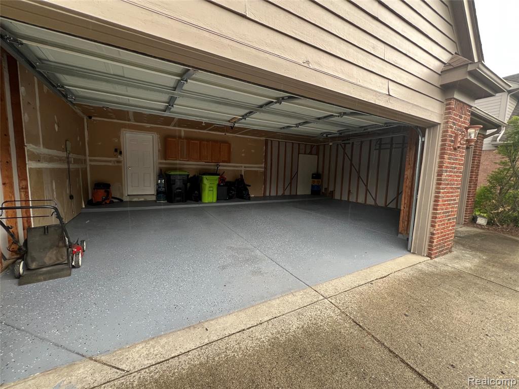 45475 Irvine Drive, Novi, MI — Photo 33