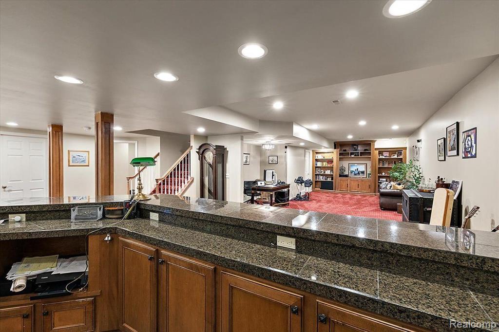 47082 NORTHUMBERLAND Street, Novi, MI — Photo 81