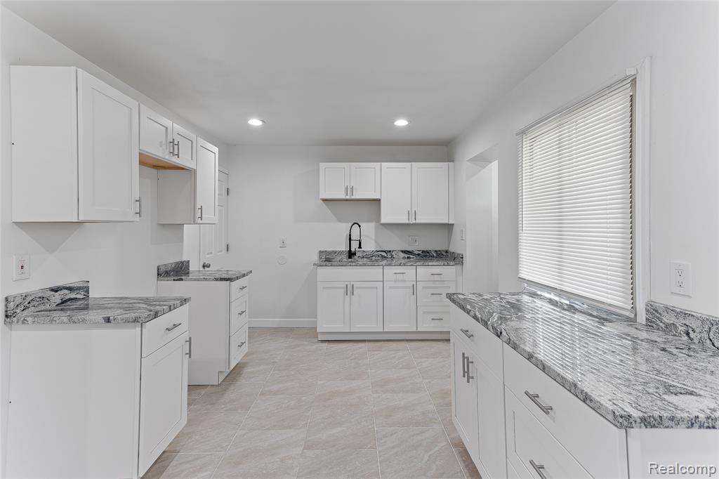 5739 Barham Street, Detroit, MI 48224 — Photo 9