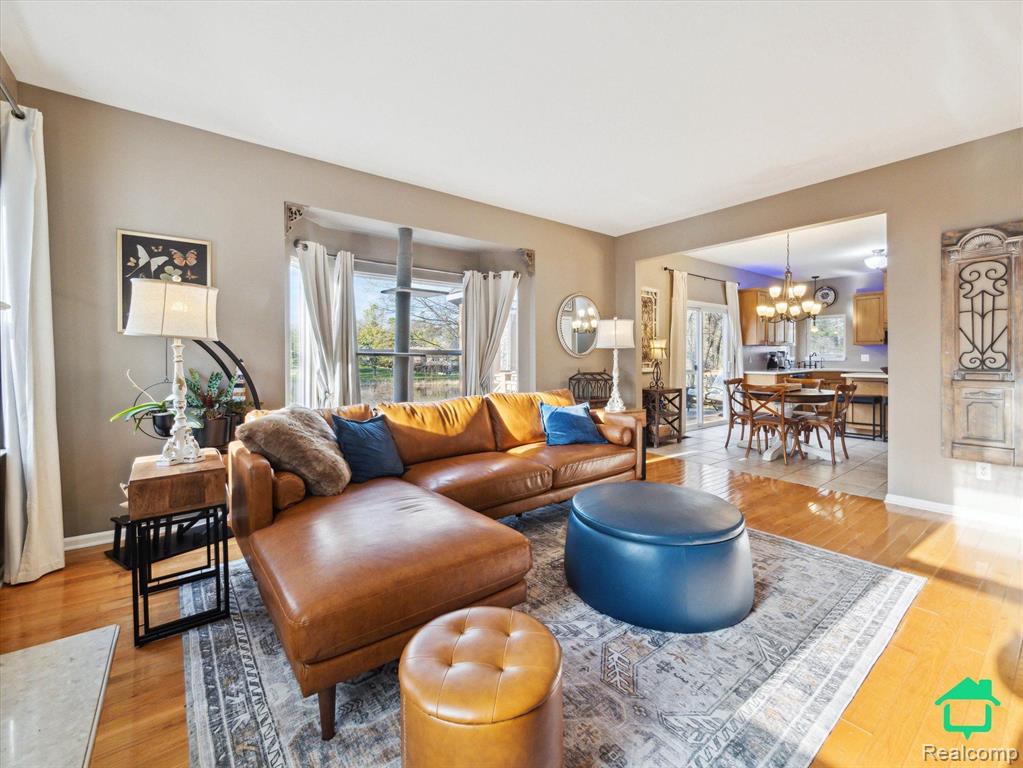 963 Golfview Drive, Lake Orion, MI 48362 — Photo 9