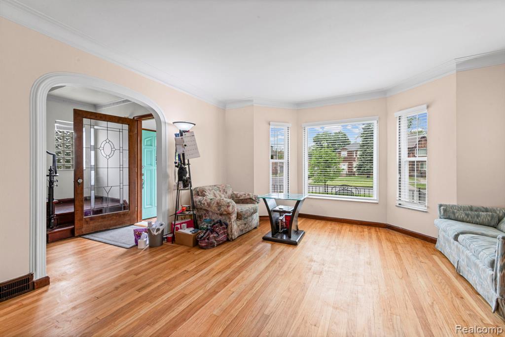 17500 Pennington Drive - Photo 4