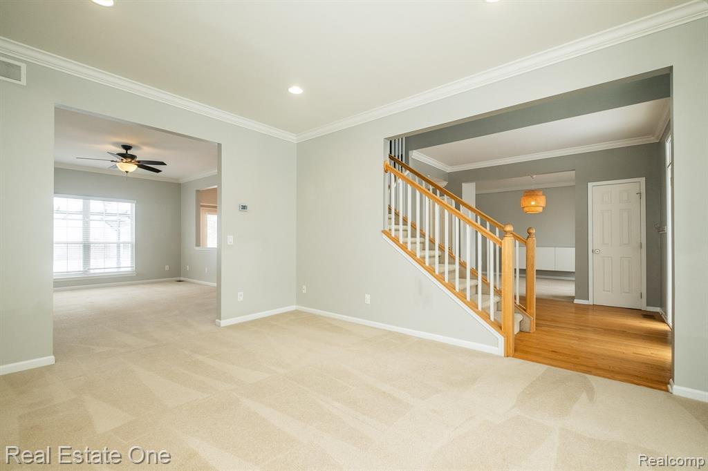 1092 CHESTNUT Lane, South Lyon, MI 48178 — Photo 12
