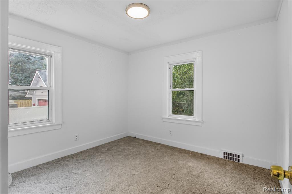 794 Clara Avenue, Pontiac, MI 48340 — Photo 8