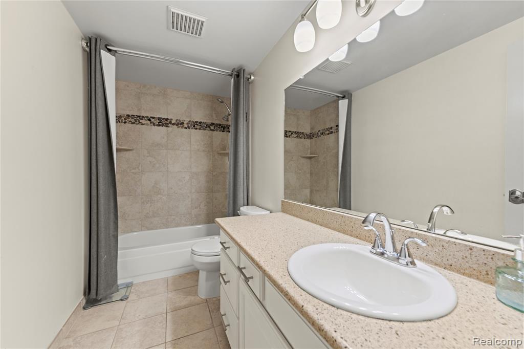 5143 Saffron Drive, Troy, MI 48085 — Photo 23