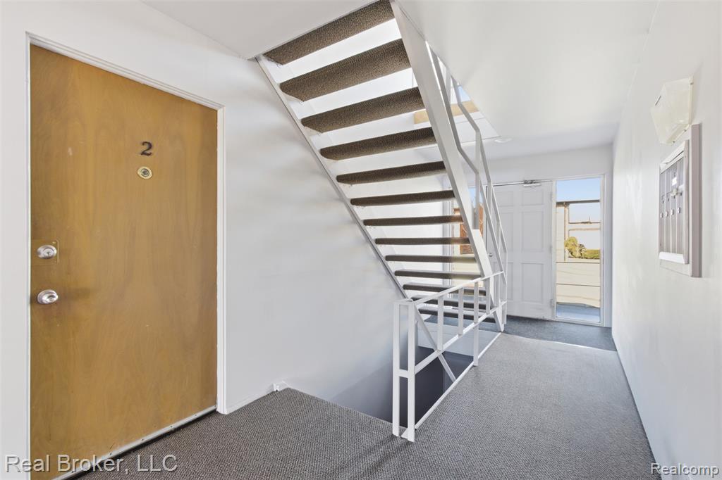 4840 Briarwood Avenue, Royal Oak, MI 48073 — Photo 2