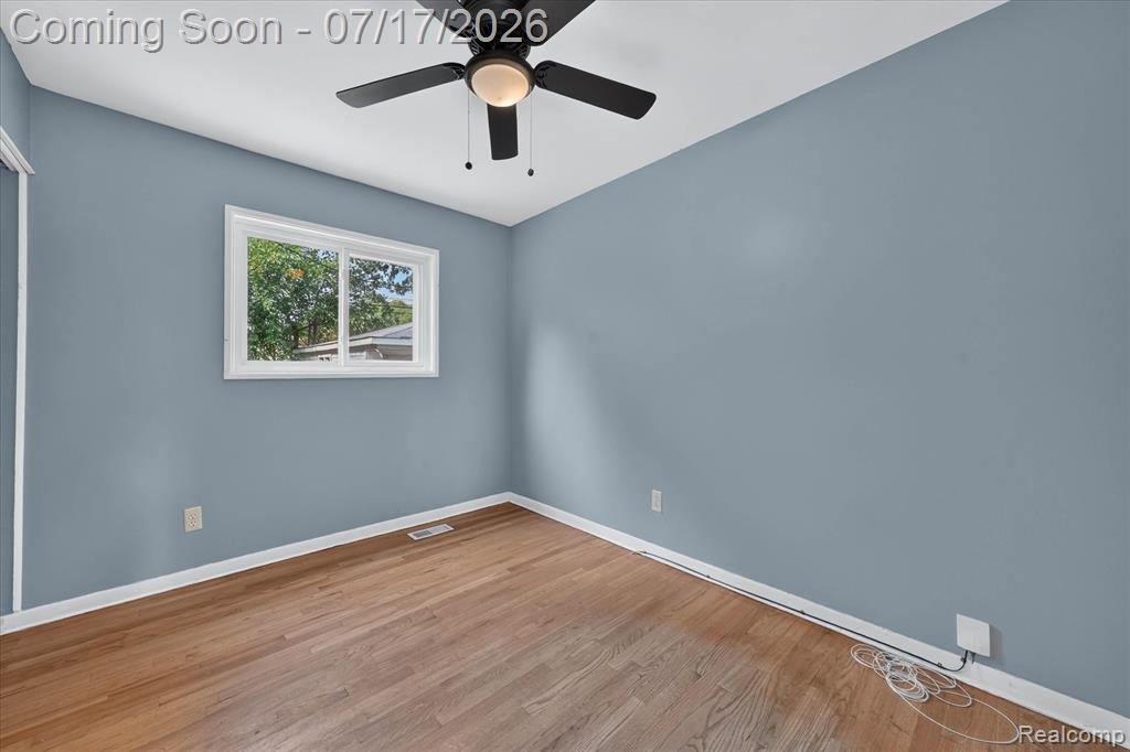 903 Bernie Lane, Madison Heights, MI 48071 — Photo 16