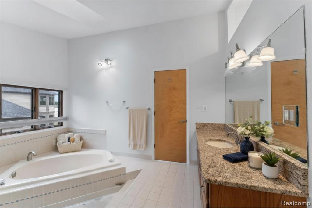 6628 Longworth Drive, Waterford, MI — Photo 18