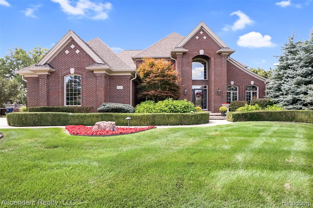 54127 Salem Drive, Shelby Twp, MI 48316 — front exterior