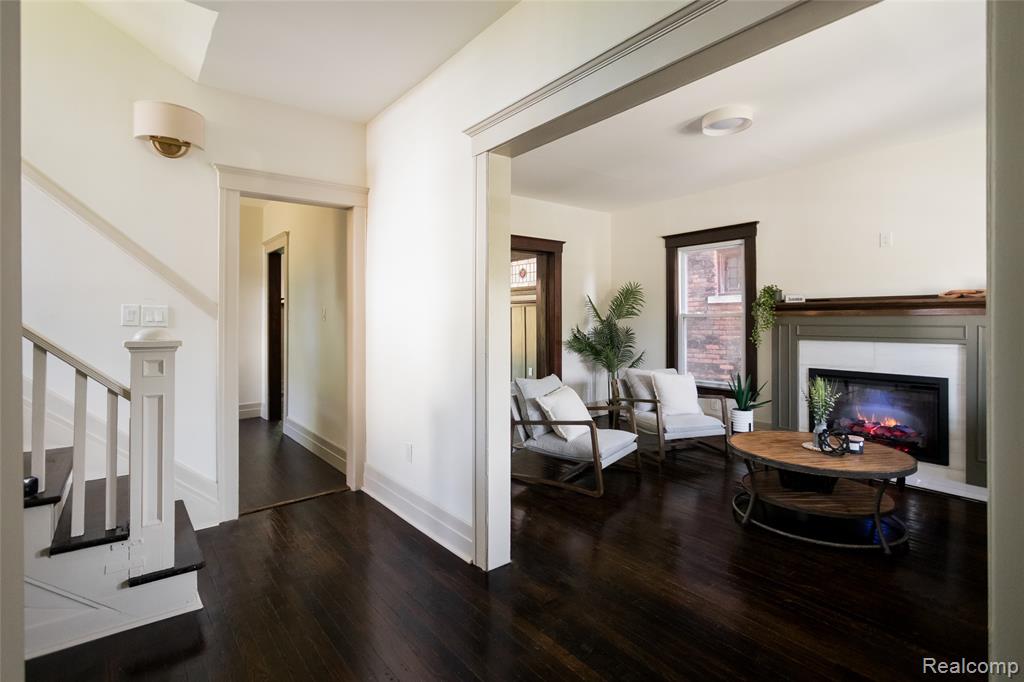 1494 Bewick Street - Photo 5
