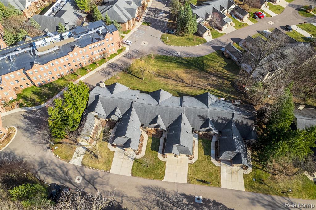 21370 MULBERRY Court, 57, Farmington Hills, MI 48336 — Photo 28