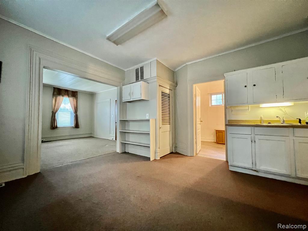919 WALL Street, Port Huron, MI 48060 — Photo 6