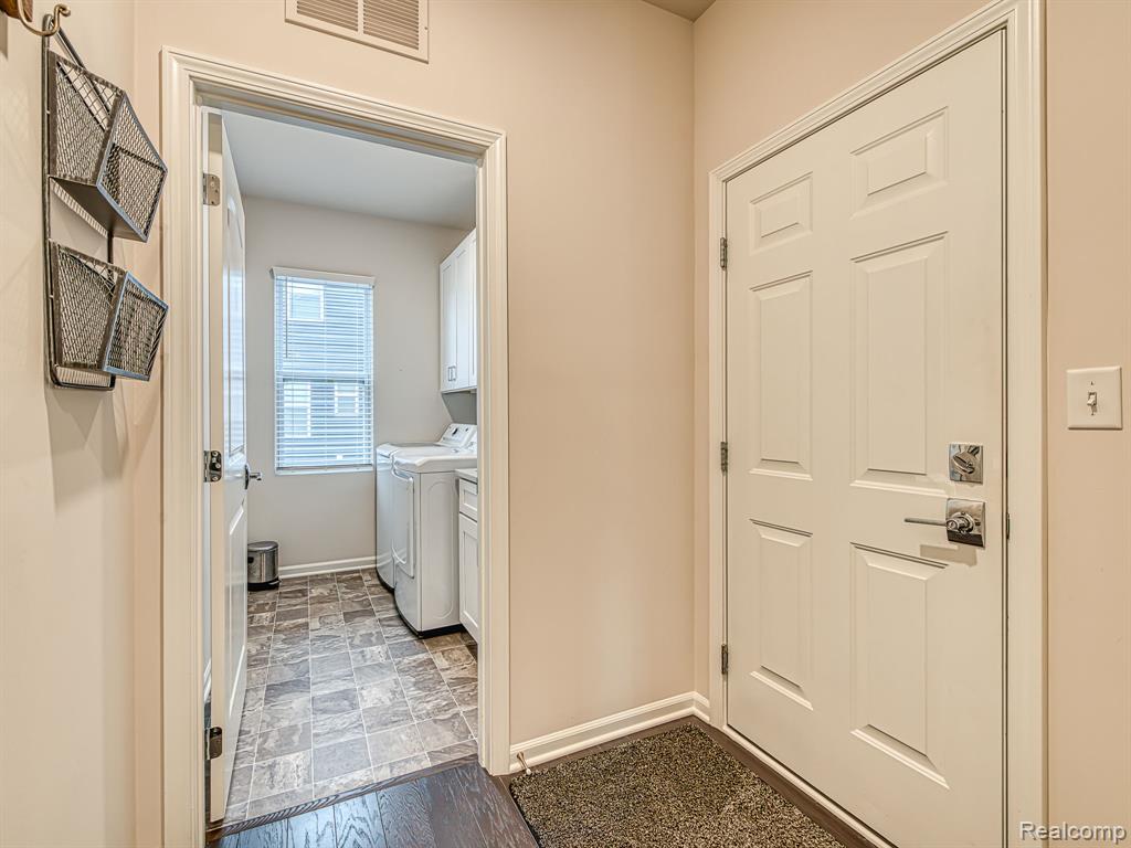2750 Salt Springs Drive, Saline, MI 48176 — Photo 17