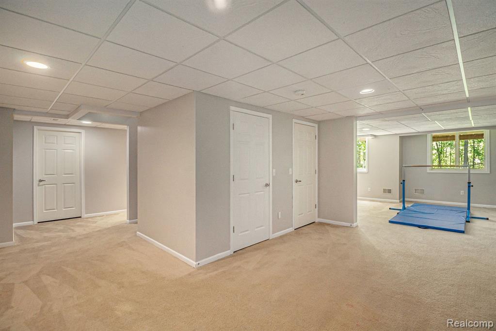 4804 EAGLE SPRINGS Court, Clarkston, MI 48348 — Photo 38