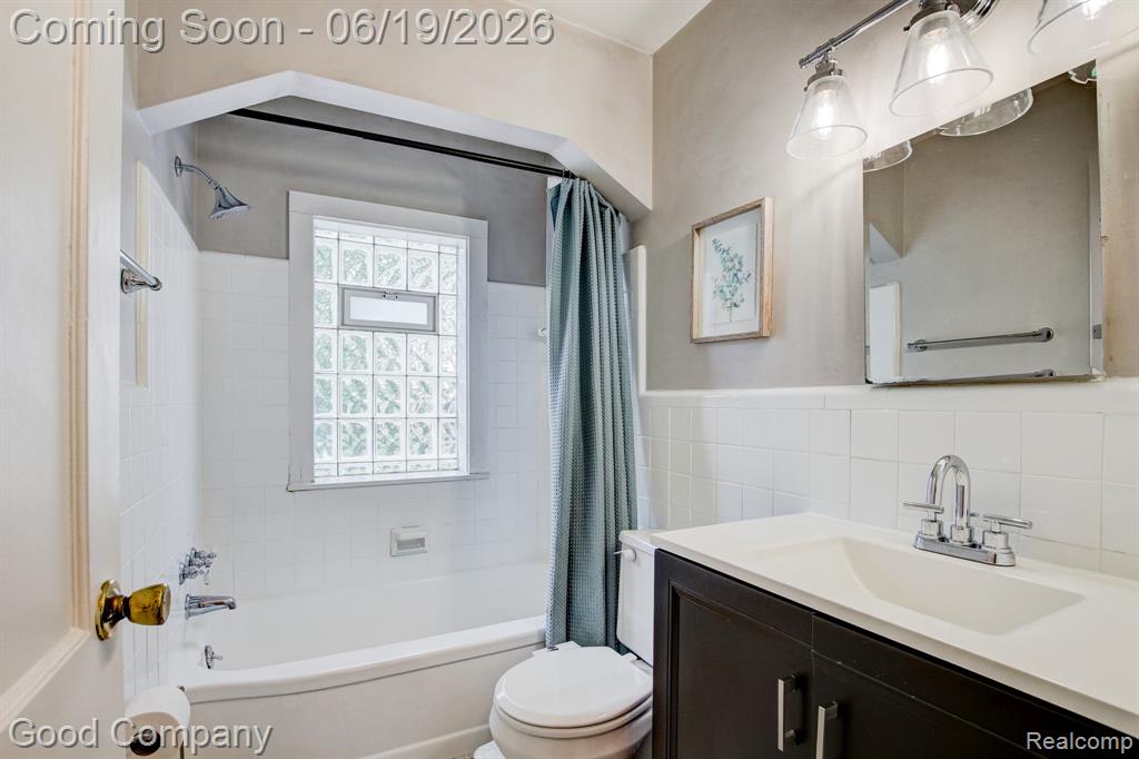 4246 Elmwood Avenue, Royal Oak, MI 48073 — Photo 21