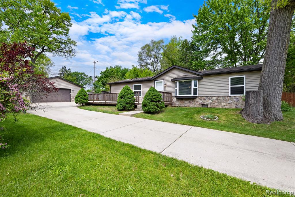 2692 GREG Avenue, Brighton, MI 48114 — front exterior