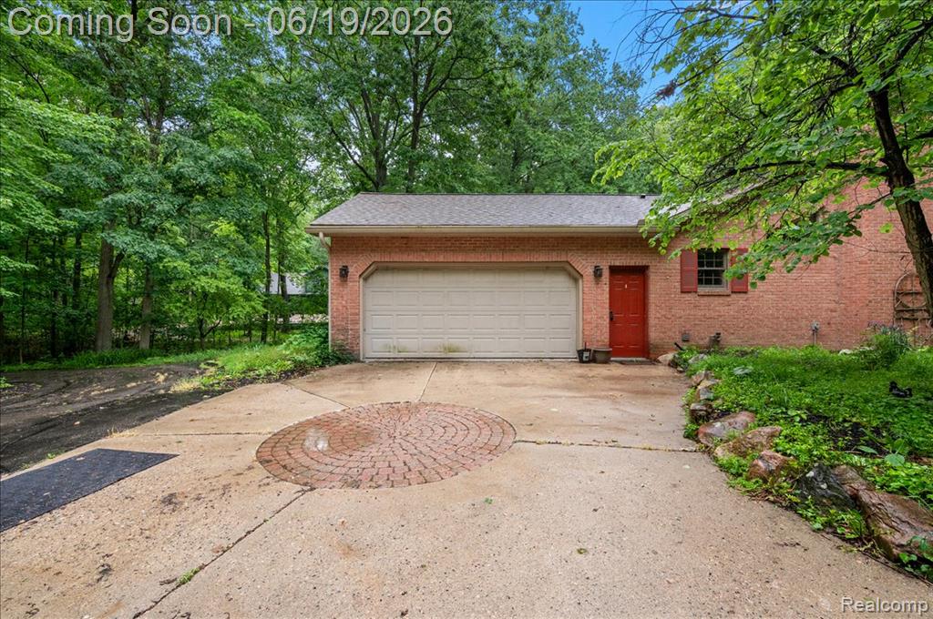 670 Rolling Acres Drive, Ortonville, MI 48462 — Photo 52