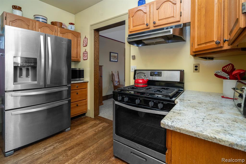8675 Canal Road, Sterling Heights, MI 48314 — Photo 13
