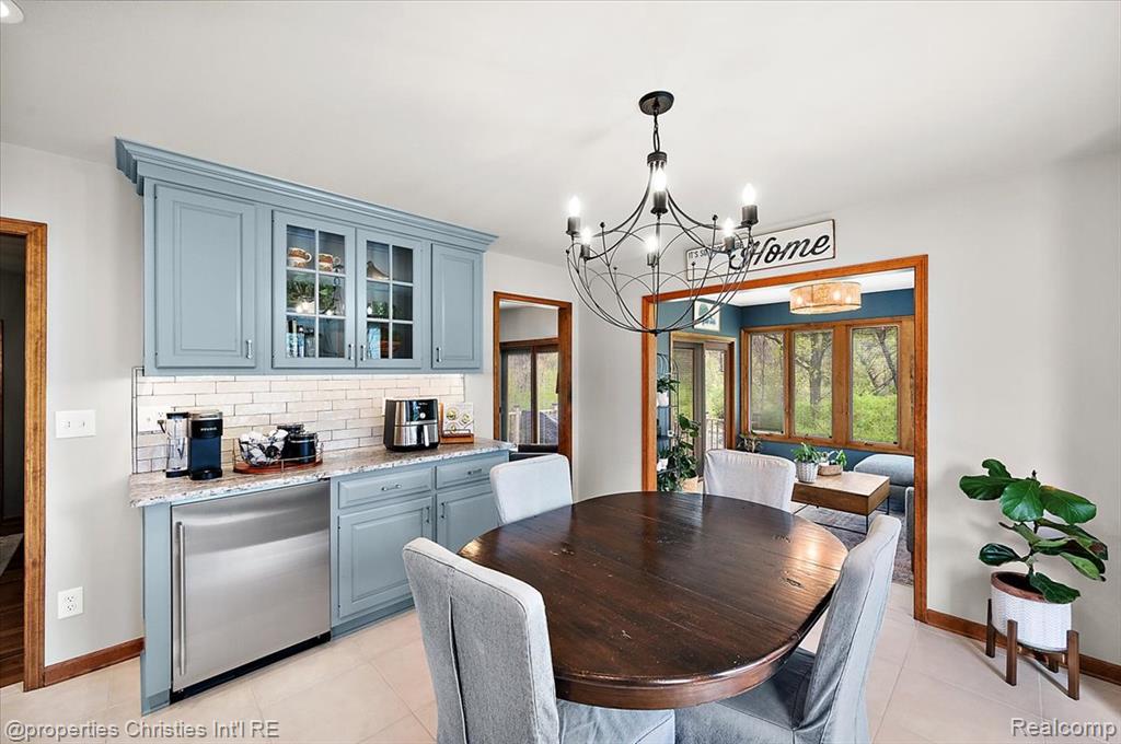 1071 Woodbridge Lane, Rochester, MI 48306 — Photo 15