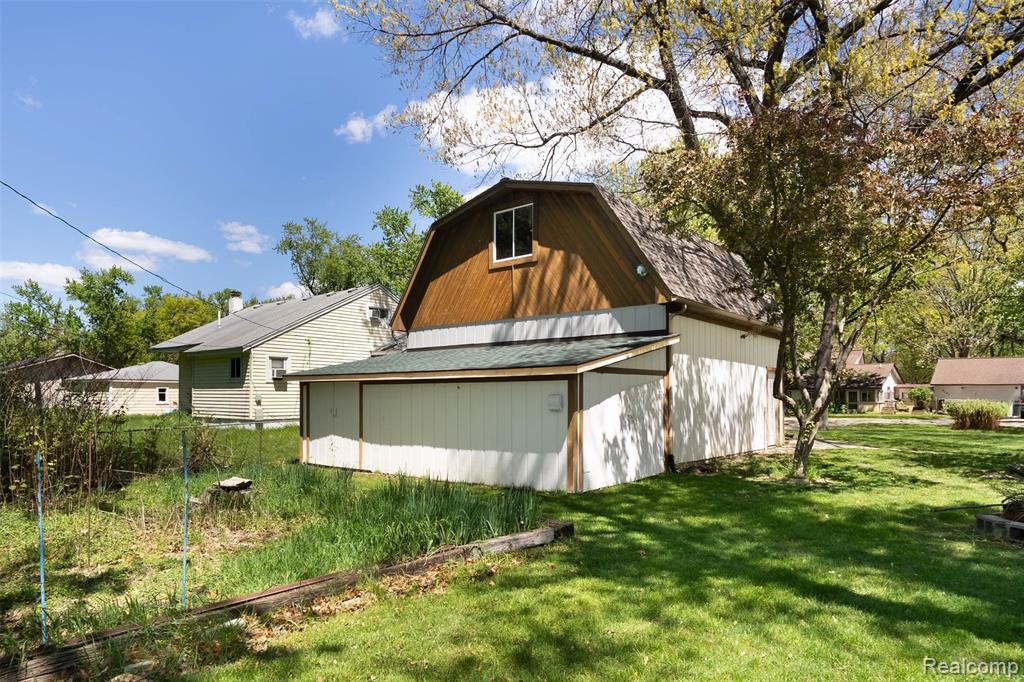 7806 Circle Boulevard, West Bloomfield, MI 48323 — Photo 41