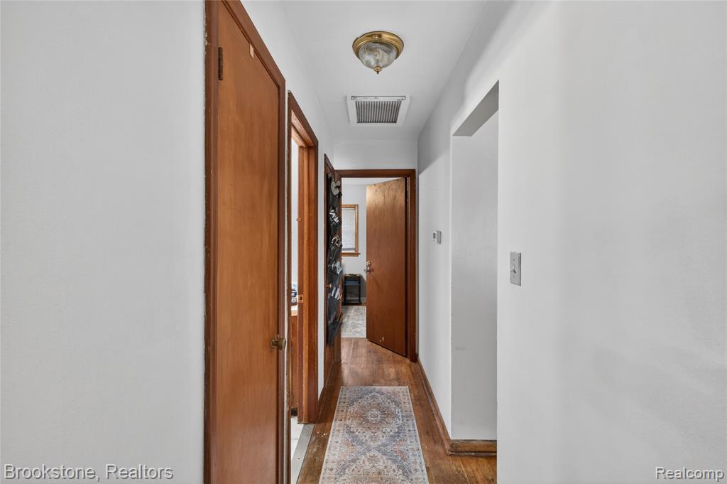 23496 Willard Avenue, Warren, MI 48089 — Photo 9