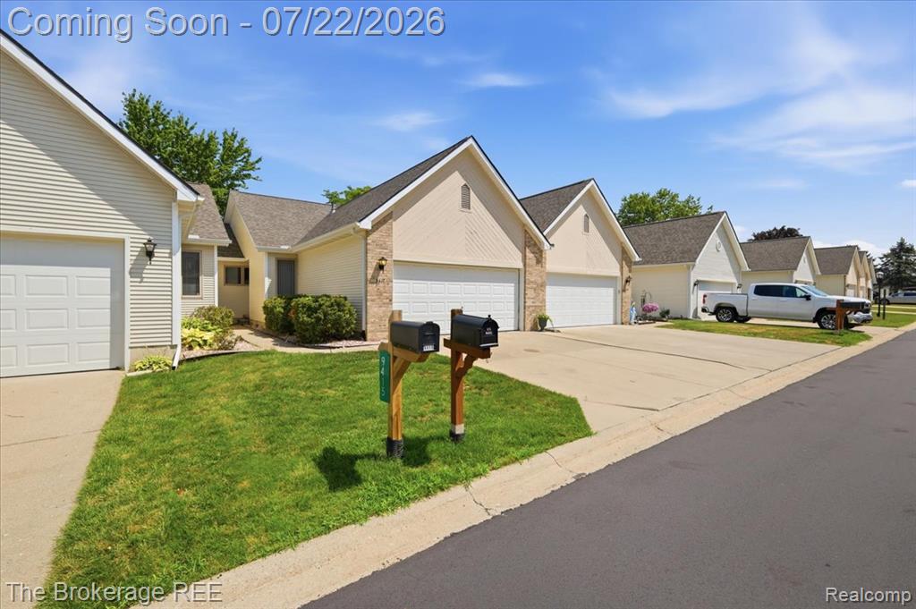 9417 Linda Drive, 122, Davison, MI 48423 — Photo 3