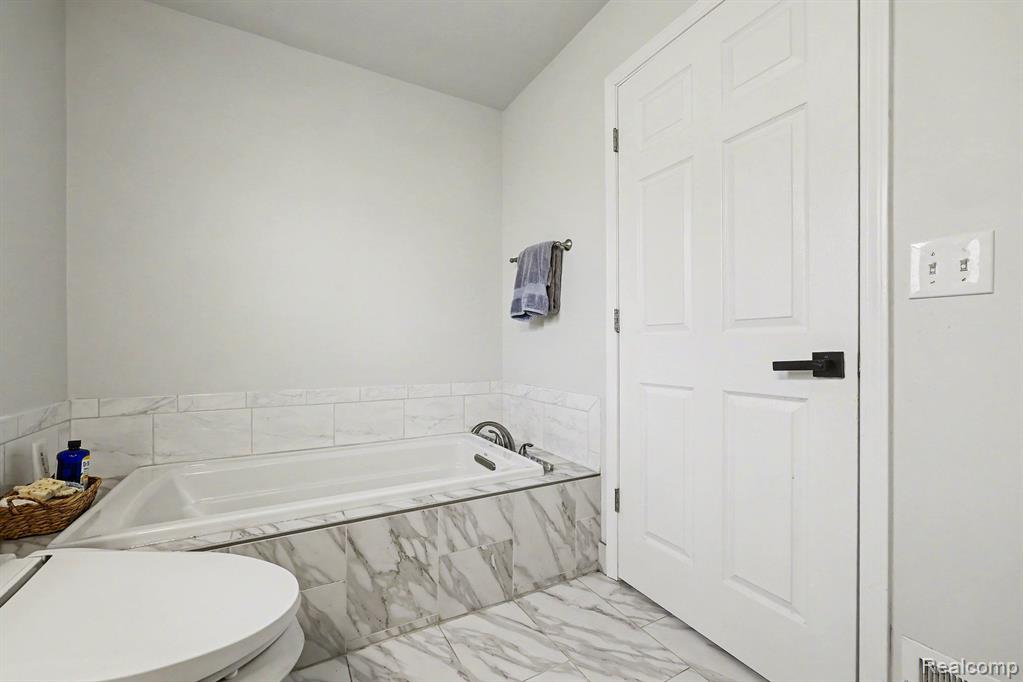 57595 Yorkshire Drive, Washington, MI — Photo 24