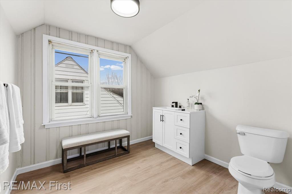 20675 Van Antwerp Street, Harper Woods, MI 48225 — Photo 16