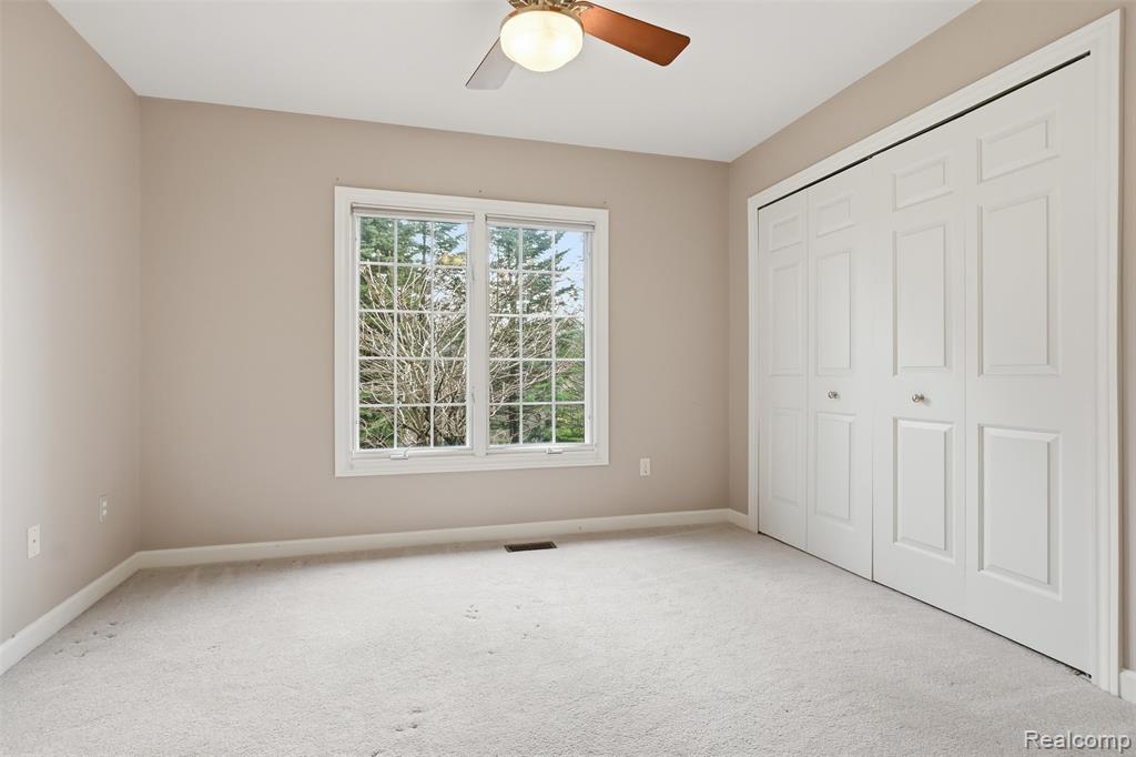 6228 Windemere Point, Brighton, MI 48116 — Photo 40