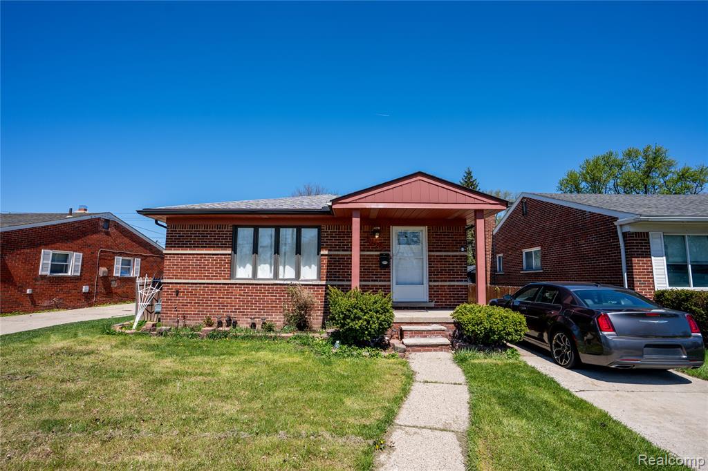 24628 Currier Street, Dearborn Heights, MI 48125 — front exterior
