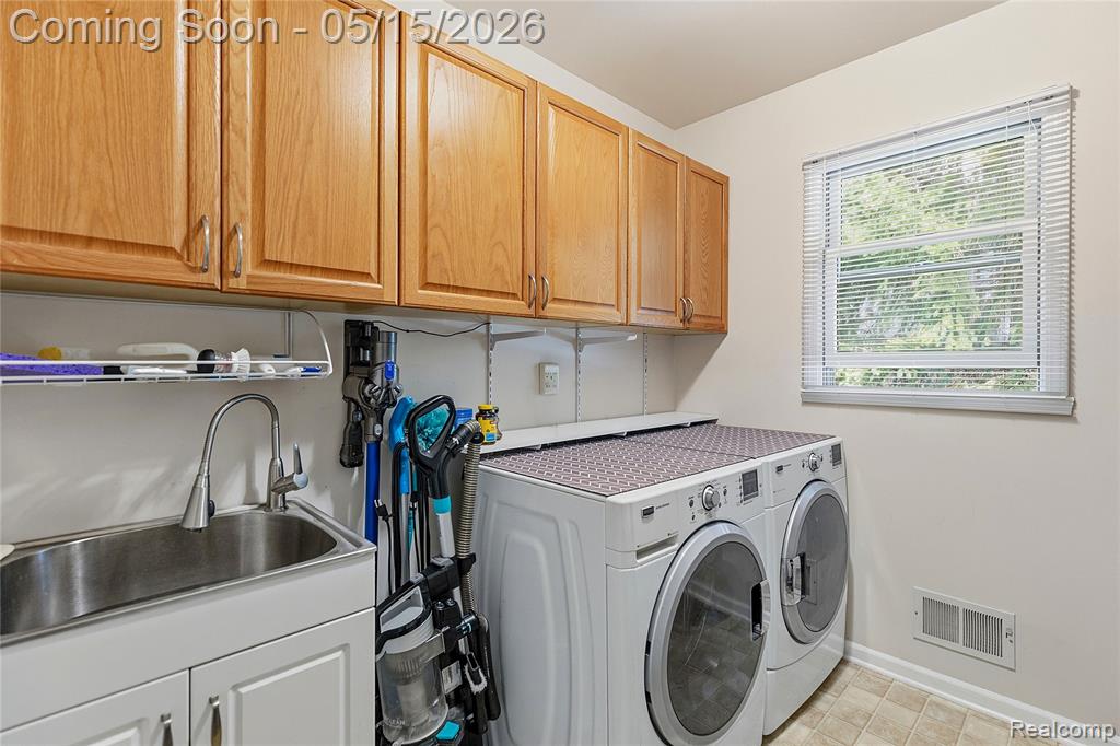 450 W Drahner Road, Oxford, MI 48371 — Photo 25