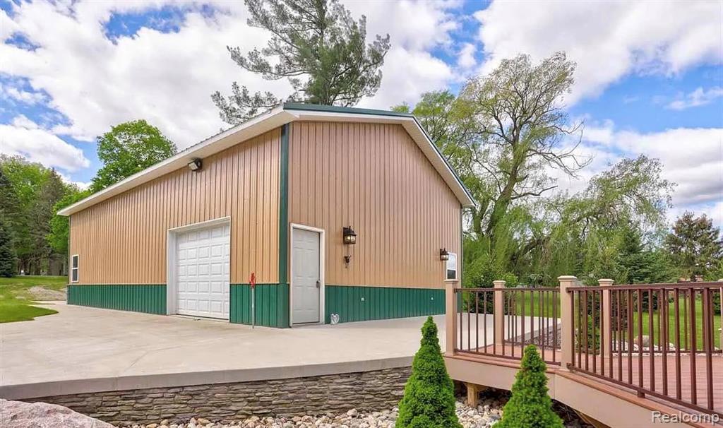 255 Peterman Avenue, Crystal, MI 48818 — Photo 30